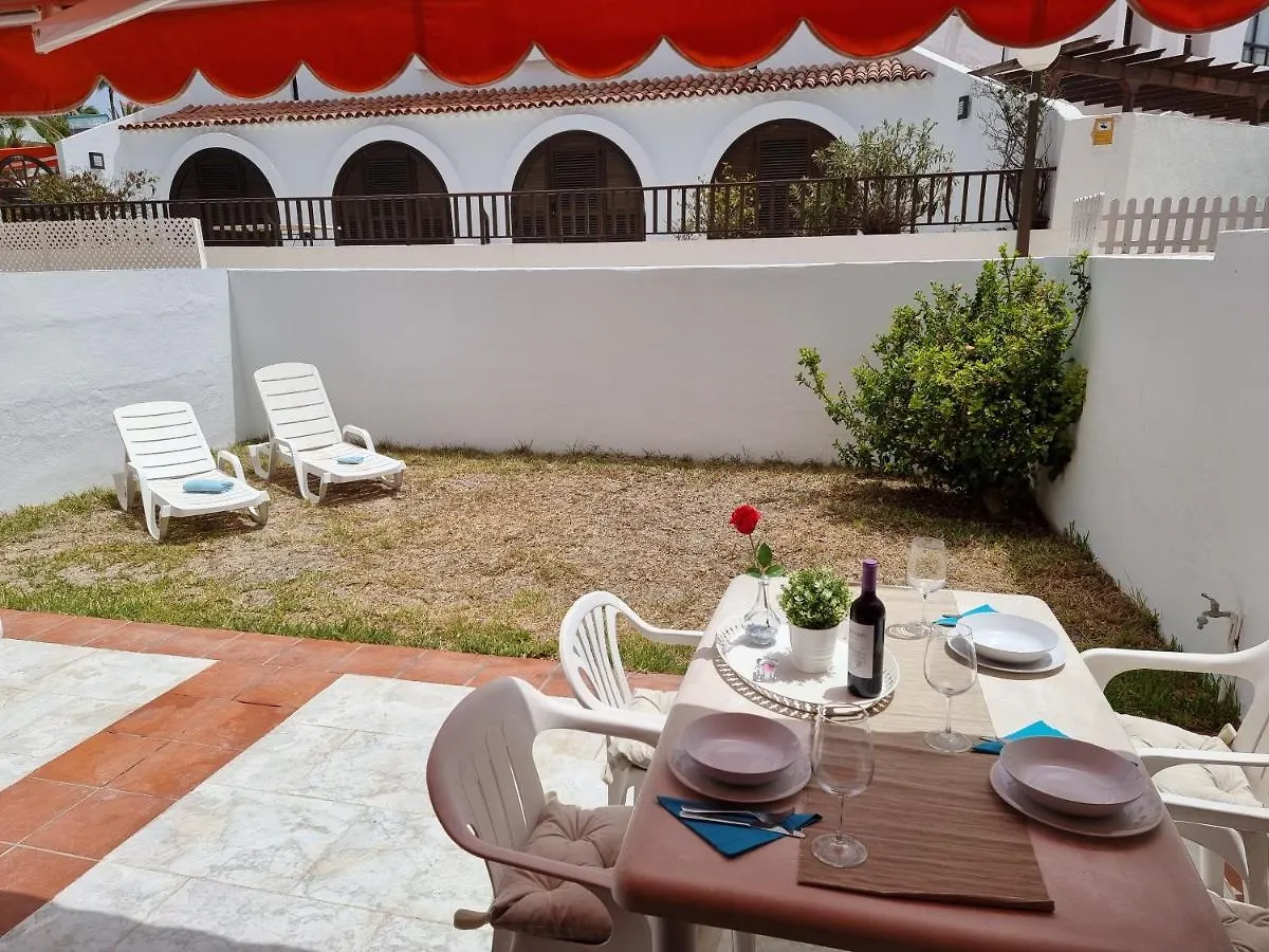 Casa Teide, Ground Floor Apartment Parque Santiago 1, Heated Pool, 100 M To Sea And Beach, Wifi Playa de las Américas